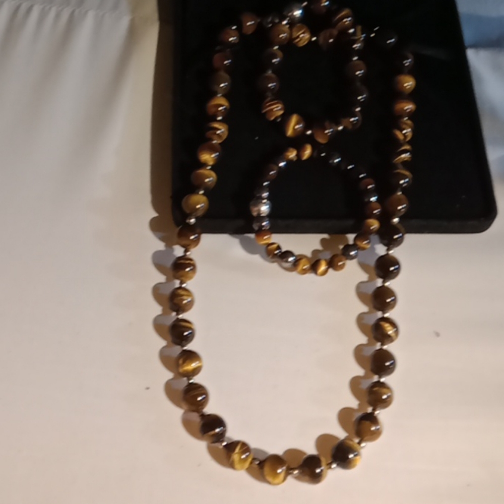 HONORA tiger's eye bead necklace and 2 bracelets